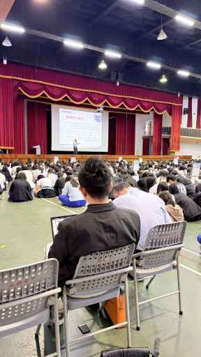 「牛肉麵還是乾麵」一個關於匱乏、選擇與成就的故事